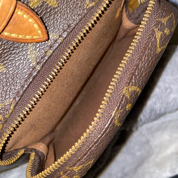 Louis Vuitton Montsouris Mini Monogram Backpack - Picture 9 of 9